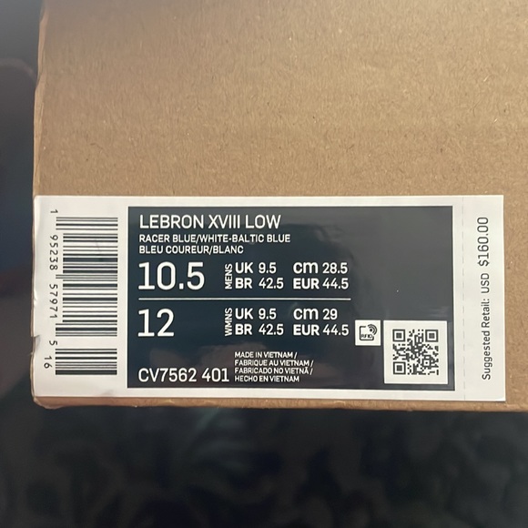 LeBron  Spacejam 18s - Picture 9 of 9